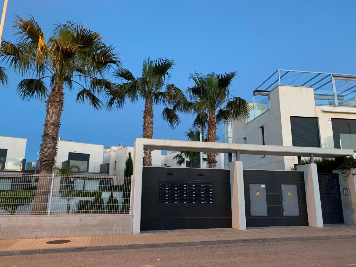 Punta Prima Villa 3 Bedrooms And Solarium Sea View Torrevieja Kültér fotó